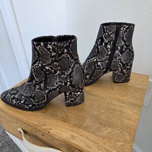 Madden Girl Boots Womens 6.5 M Dafnii Ankle Booties Heels Black Faux Snakeskin